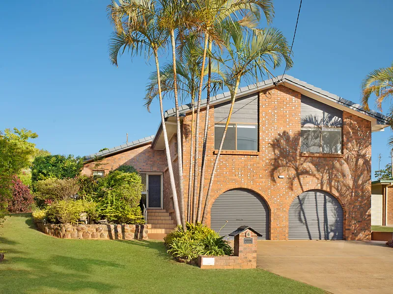 Renovated & In A Fabulous Location To Call Home - Top Of Buderim