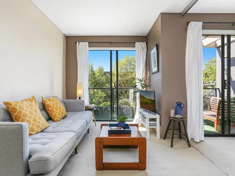 Apartment in the Heart of Crows Nest