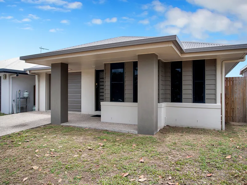 First Home or Last Move, 11 Grasstrail Street is ready for you.