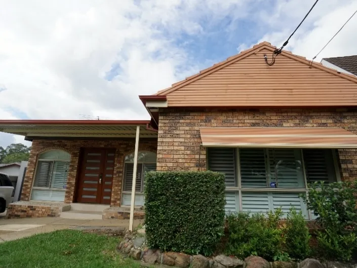 Great 4 bedroom Home at Prime Location!