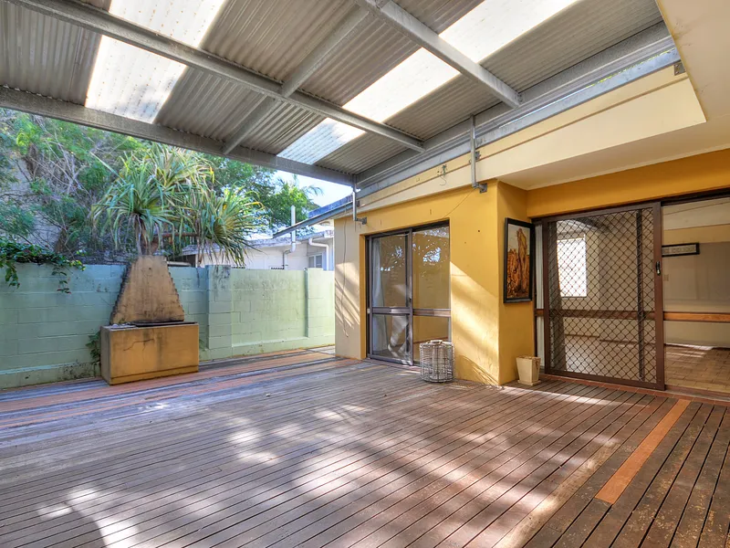 Nobby's Beach Gem - Single level home