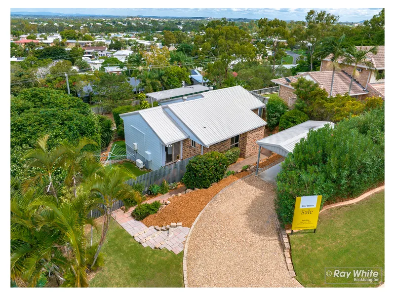 Lowset brick in the heart of Norman Gardens