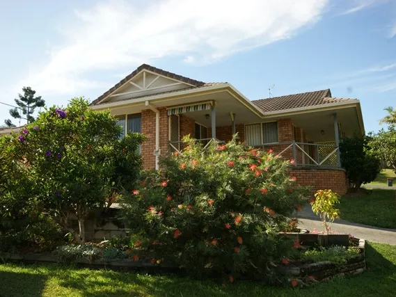 SOUGHT AFTER BOAMBEE EAST LOCATION