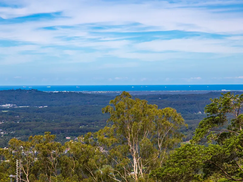 MONTVILLE CHARMER WITH BREATH TAKING VIEWS TO THE SUNSHINE COAST
