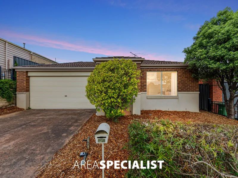 listedAS - Refurbished & Ready to move in Cardinia Lakes!