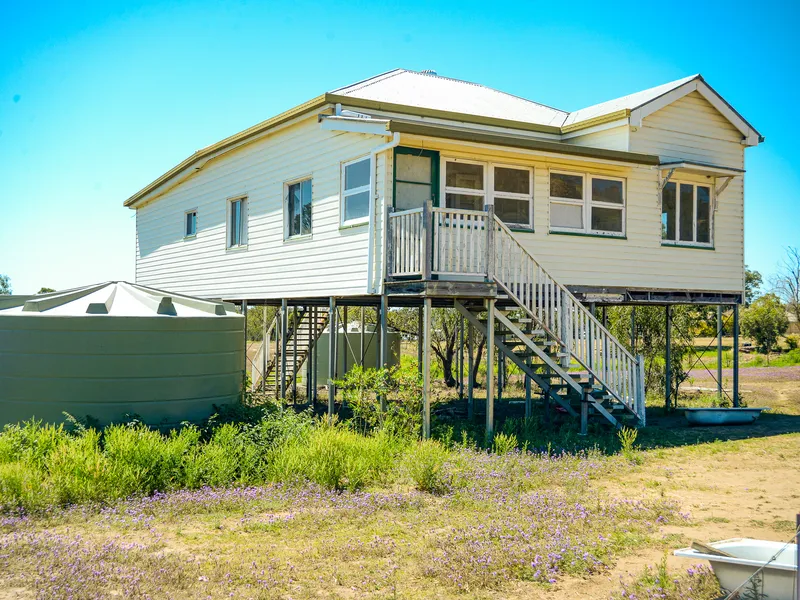 Rare acreage in Plainland