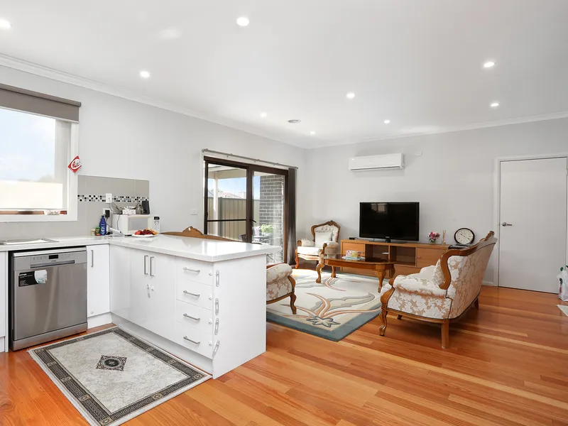 BOUTIQUE SINGLE STOREY UNIT