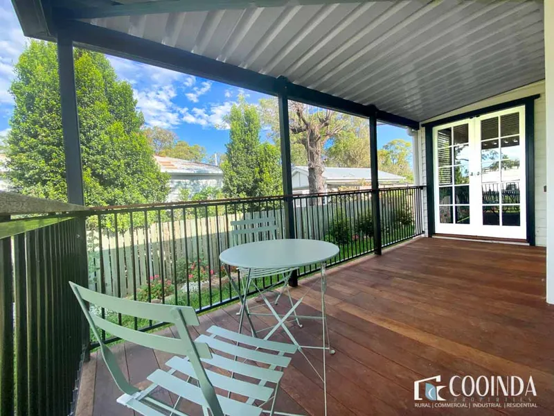 Perfectly Positioned Furnished Executive Cottage