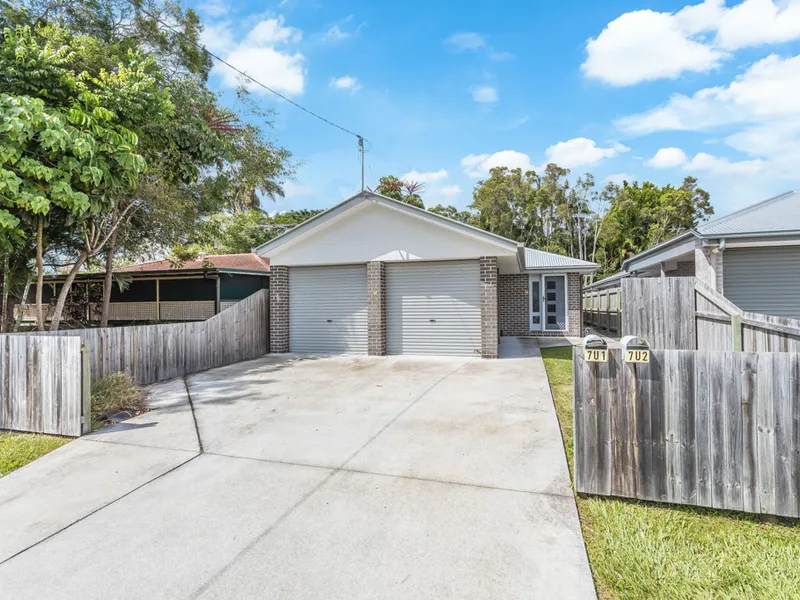 GREAT LOCATION! LOW MAINTENANCE!