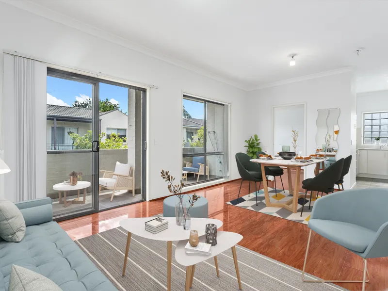 Bright and Modern spacious townhouse