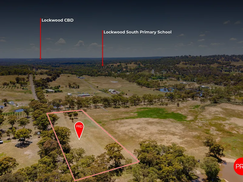 A substatial plot of gorgeous land just waiting for you to make it your own!