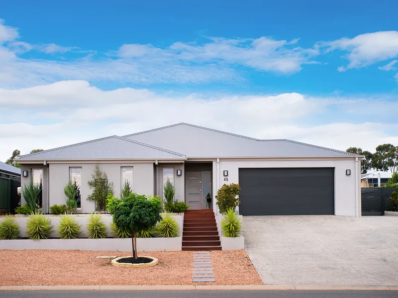 SUPERB FAMILY LIVING, OFFERING EVERYTHING YOU WANT - PLUS MORE!