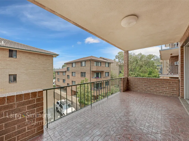 Renovated, Spacious and Private!