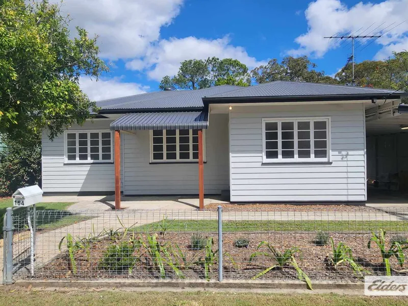STUNNING PARTIALLY RENOVATED - FULLY AIR CONDITIONED