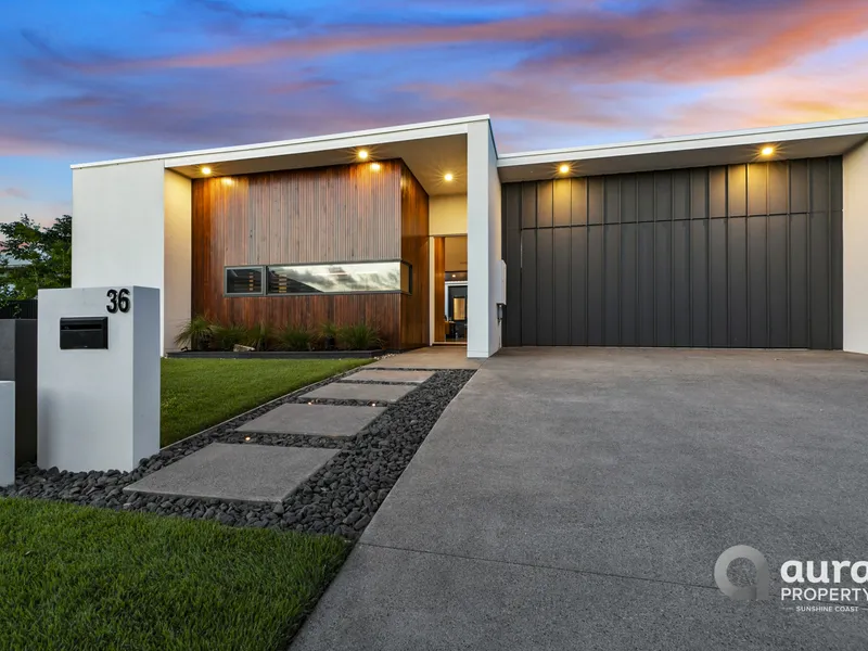 CUSTOM DESIGNER HOME
