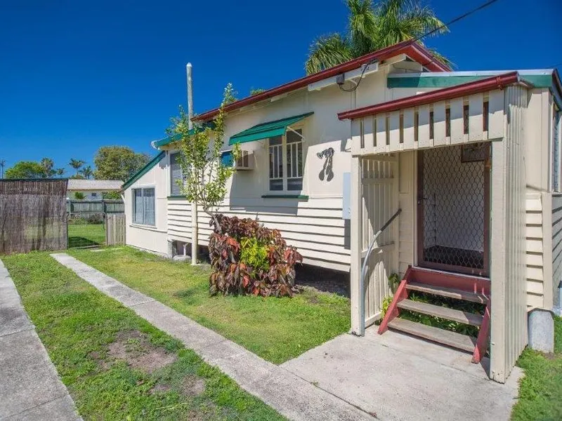 584sqm-WALK TO WATER