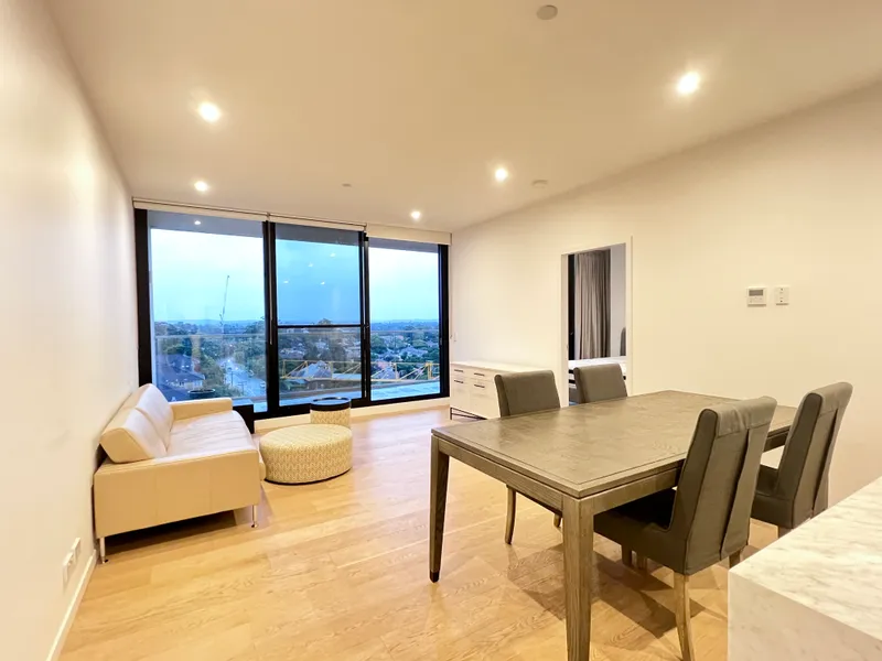 Bright & Open Corner apartment