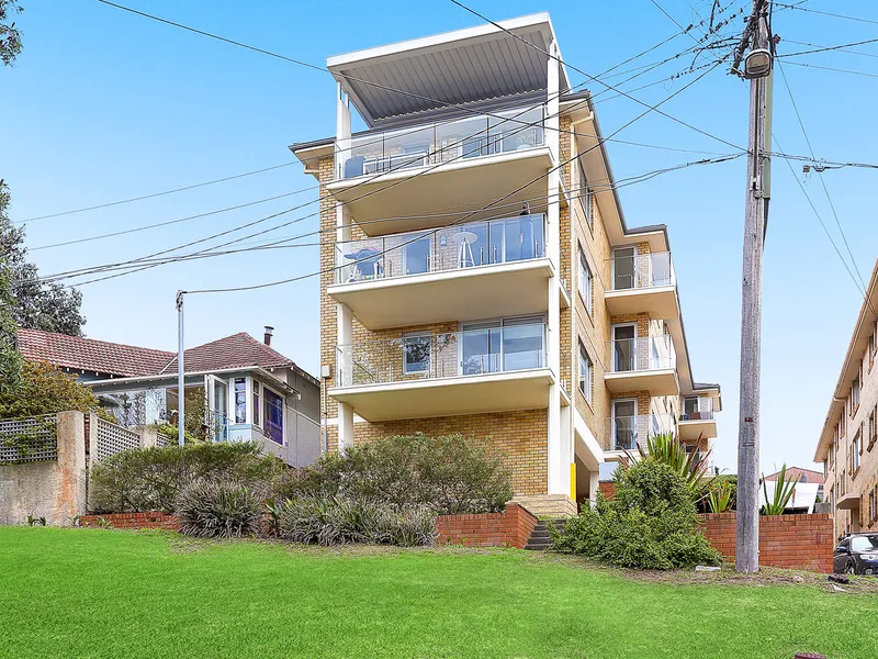 North Facing, Beachside Two Bedroom Apartment