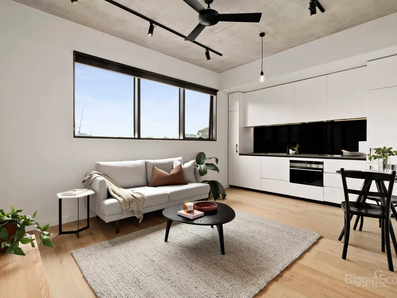 MODERN INDUSTRIAL STYLE LIVING IN THE HEART OF RICHMOND