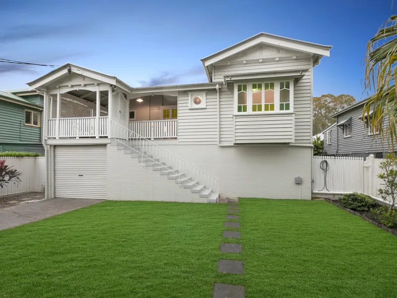Family Queenslander on Large 612sqm Block