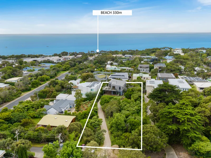 Coastal haven 400m to the beach & village with subdivision potential (STCA)