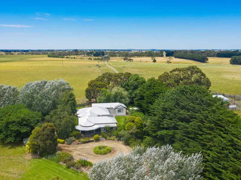 Picturesque Merri River Frontage Farm