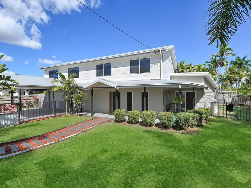 Stunning Two Storey Queenslander