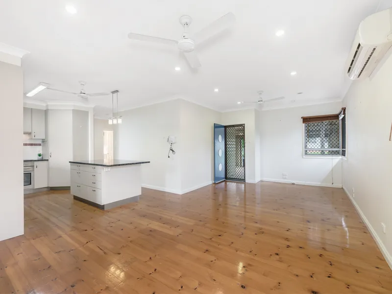 2 X LIVING AREAS + SHED!