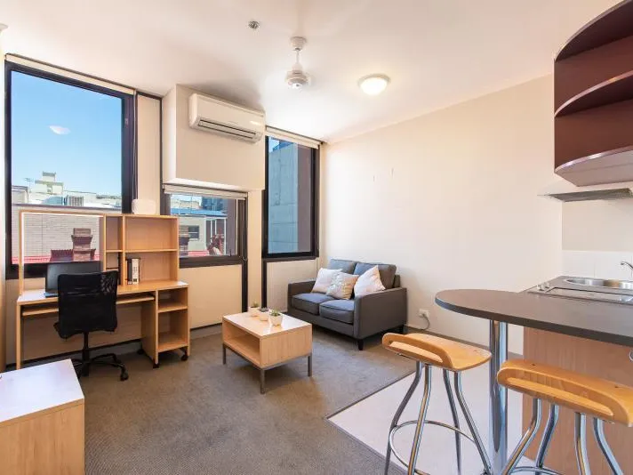 Living at the Heart of City at $300 per week only!