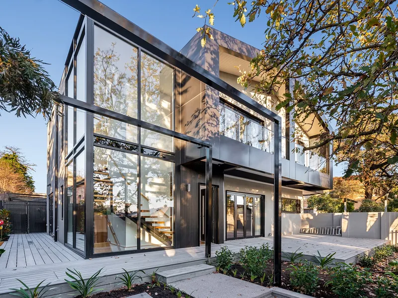 Brand new contemporary home in exclusive Hawthorn East location
