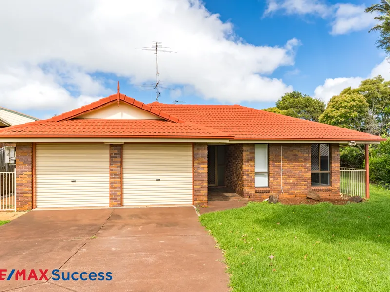 Outstanding Family Home In Perfect Location!