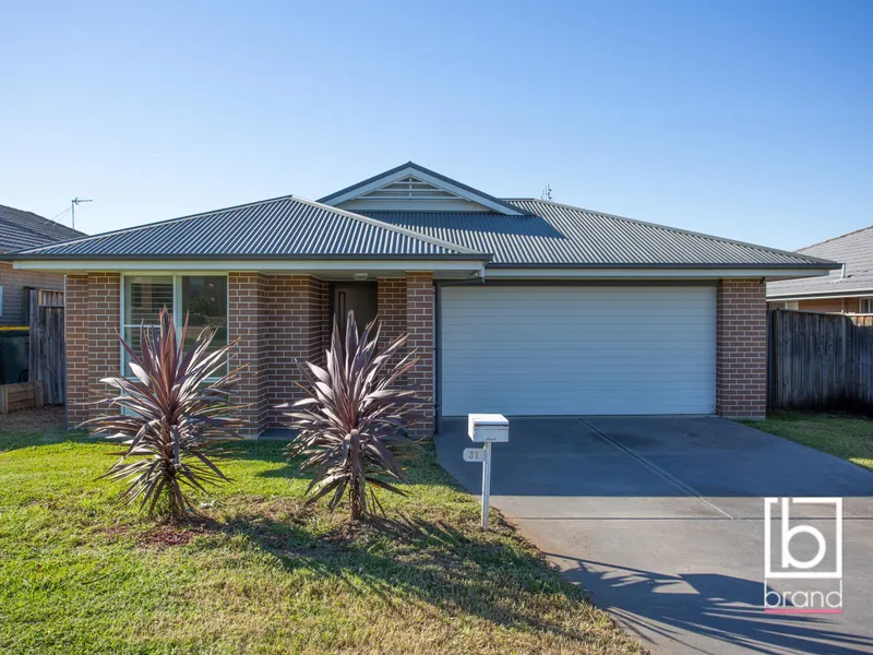 Ideal Family Home!!