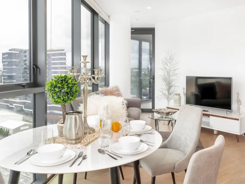 Fully furnished apartment in South Brisbane