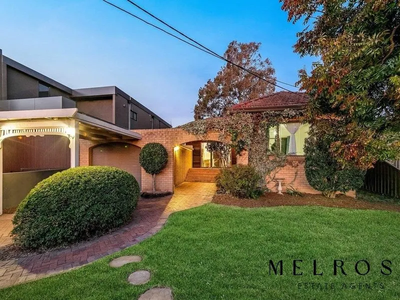 Charming Single-Level Family Home in a sought-after locale!