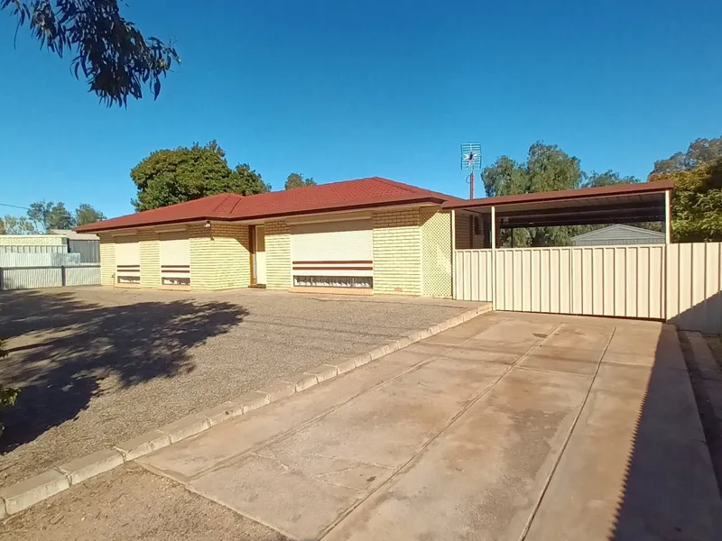Affordable 3-bed family home/working investment in an ideal location