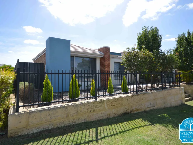 UNDER OFFER WITH JANETTE ABBOTT!