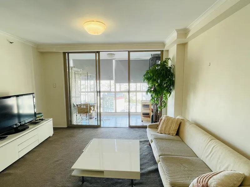 Spacious and Convenient 3 Bedroom Apartment Fully Furnished