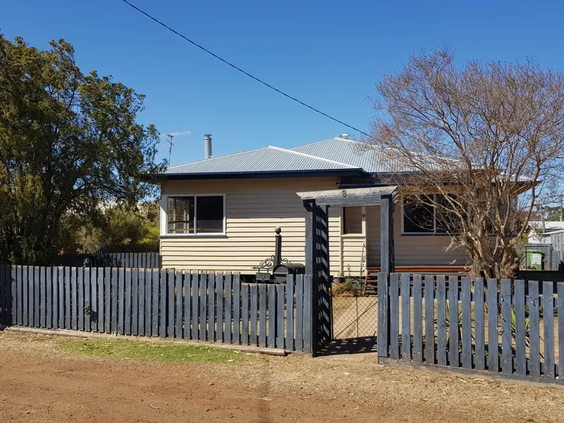 Close to town Centre and schools