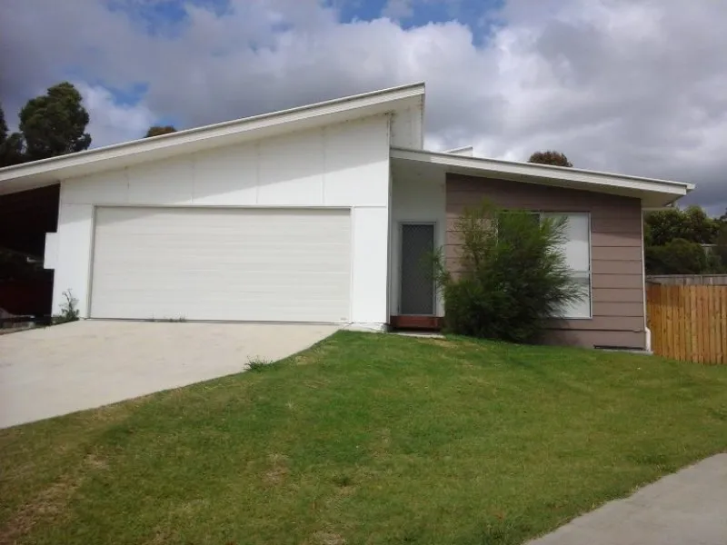 GREAT FAMILY HOME OR GOOD INVESTMENT !!!