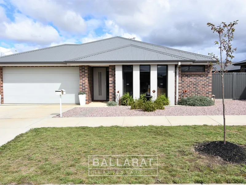 BEAUTIFULLY PRESENTED THREE BEDROOM PROPERTY IN ALFREDTON