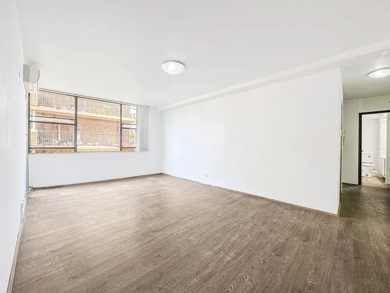 Spacious, Recently Refurbished Two Bedroom Apartment, In Ultra Convenient Location