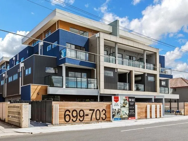 One Bedroom Apartment With Basement Parking