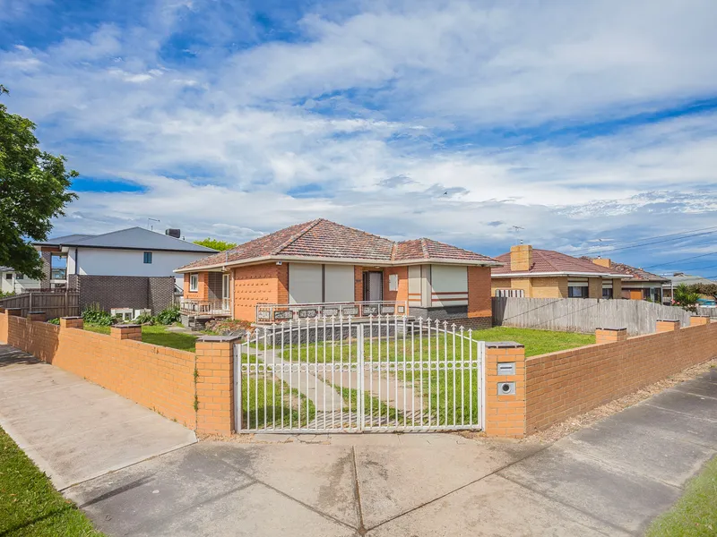 SPACIOUS FAMILY HOME