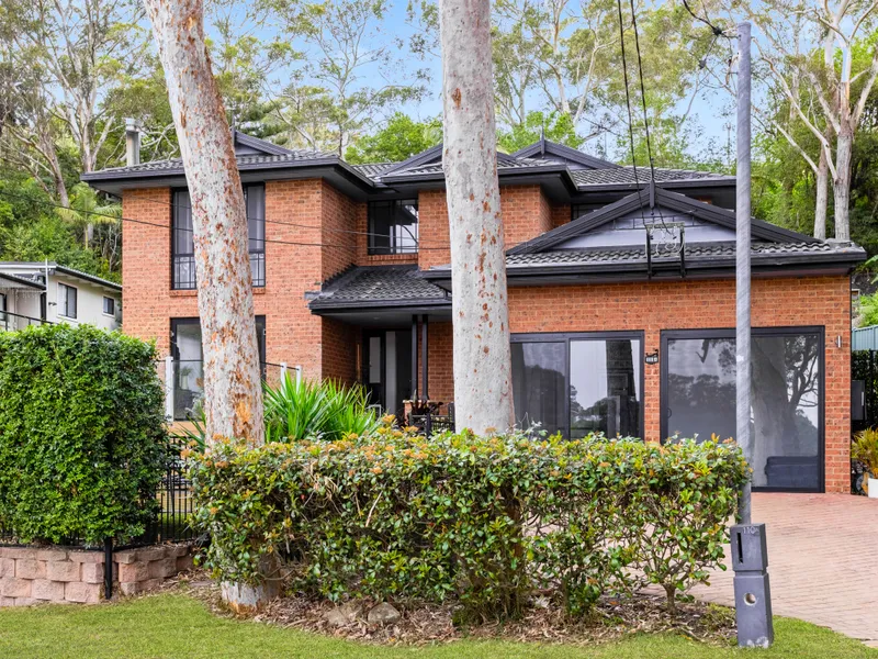 Stunning Family Home | Peaceful Sought After Location