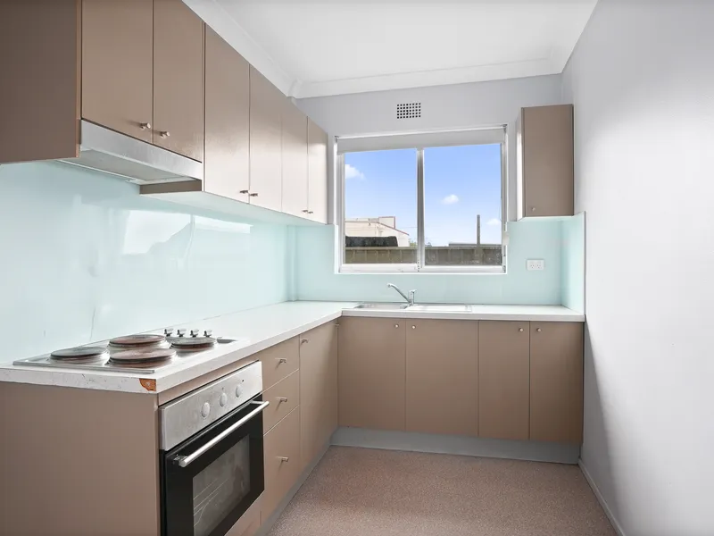 2 bedroom unit for lease