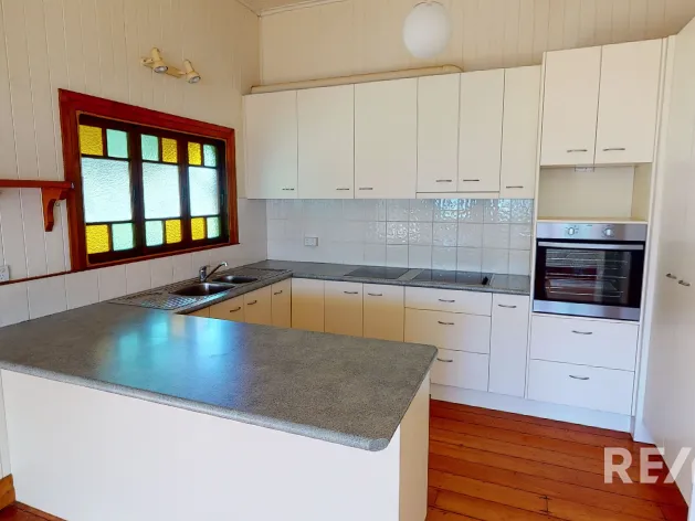 CUTE COTTAGE READY FOR YOU