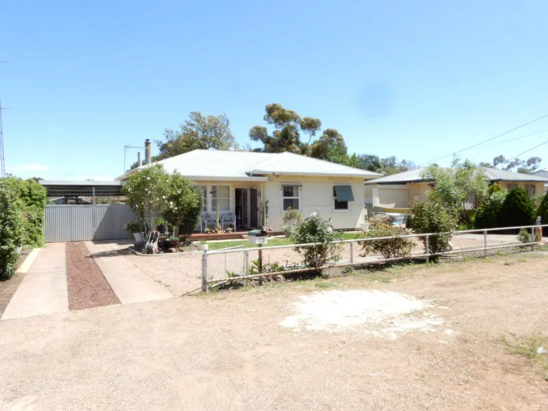 FAMILY/INVESTMENT HOME