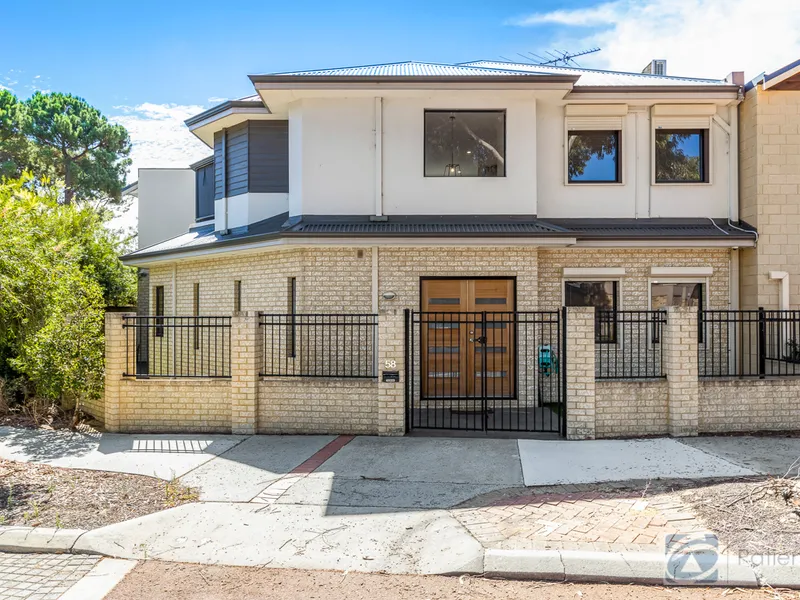 EASY CARE TOWNHOUSE