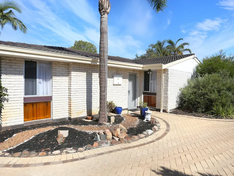 Spacious Open Plan Living - An Entertainer's Dream