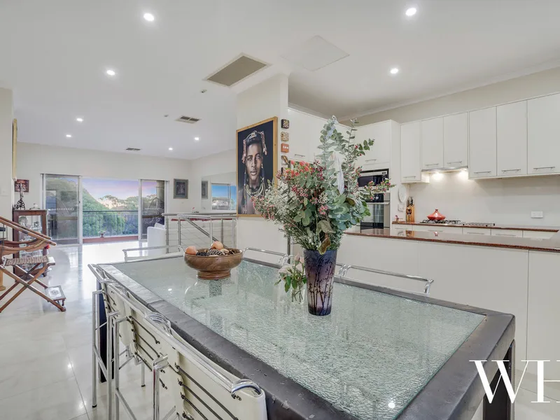 Tempting Townhouse Living, On The Edge of 